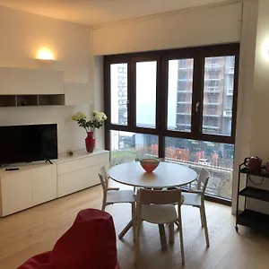Music House - Carozzi Apartment Milan